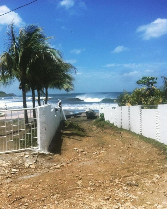 Bed and Breakfast Bananoz Surfhouse Transito Exterior foto